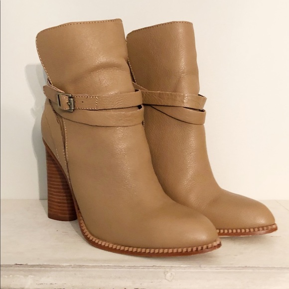 Cynthia Vincent Hue Booty - Picture 7 of 10